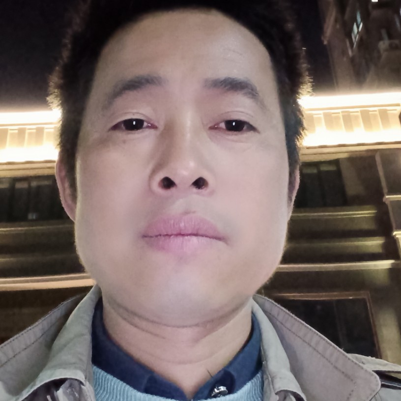小松鼠和淡淡的照片