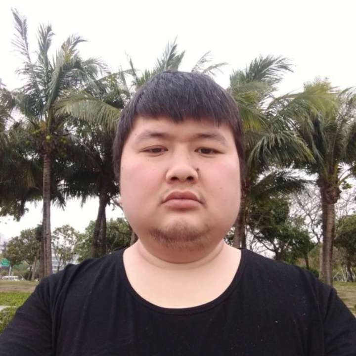 干净請白开水的照片
