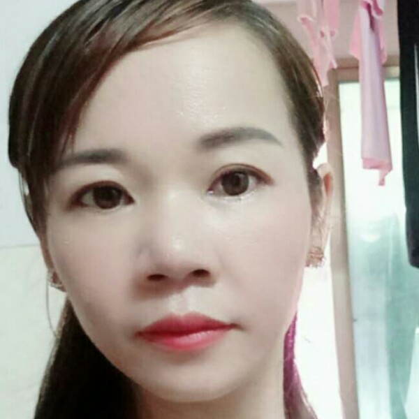 带刺的玫瑰也耐寒的照片