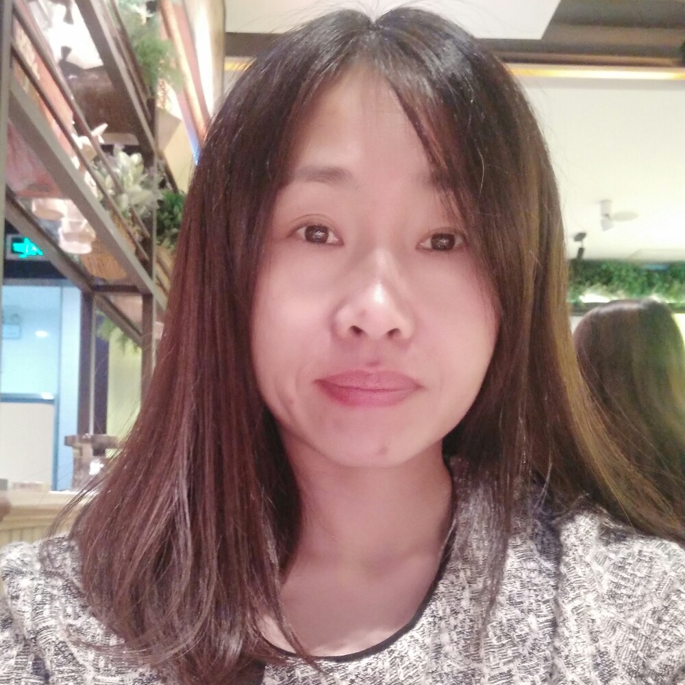 迷茫霓裳的照片