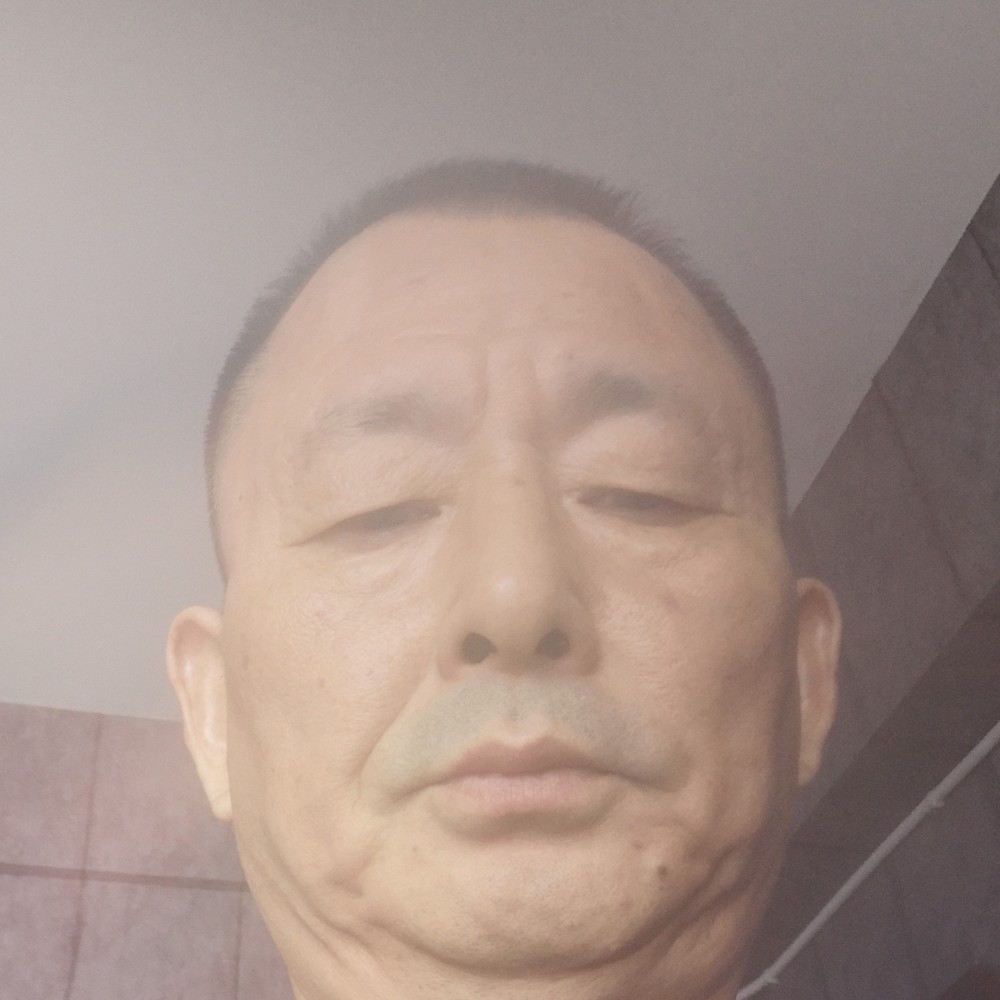 吴纹的照片