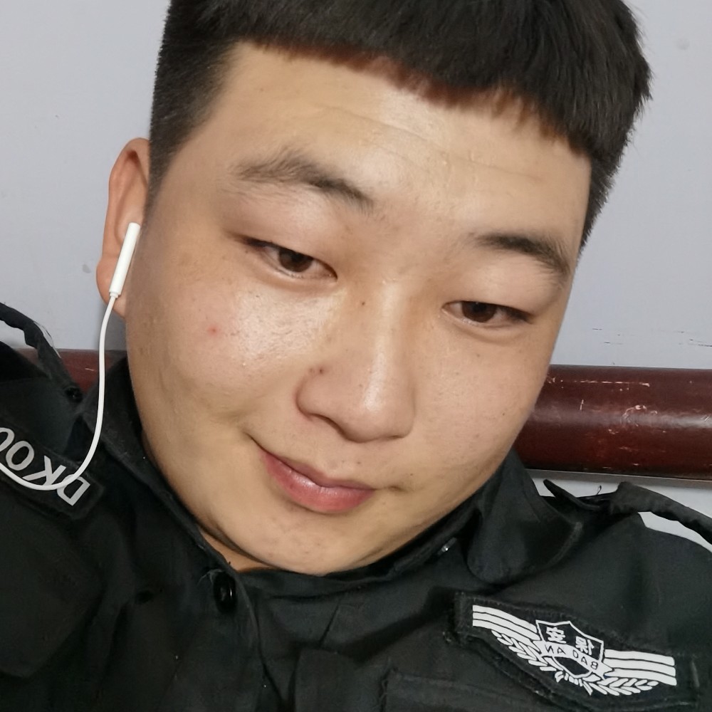 国际阿任的照片