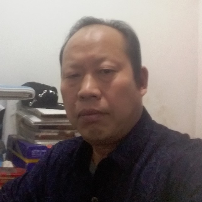 路灯的欣慰的照片