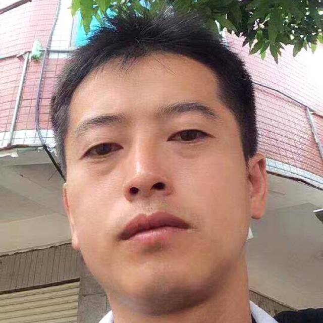 我在你面前的照片