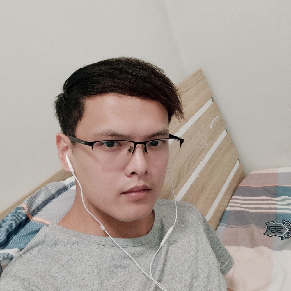 西装搬运工的照片