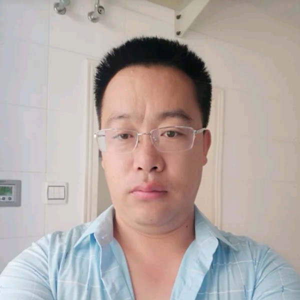 单纯有野狼的照片