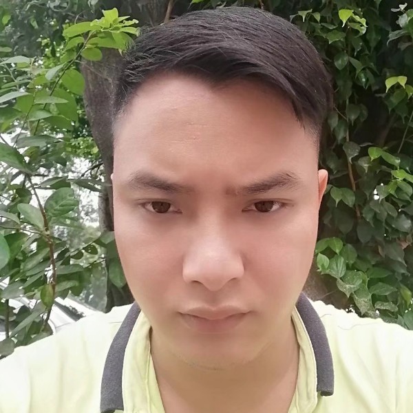 青勼鼎的照片