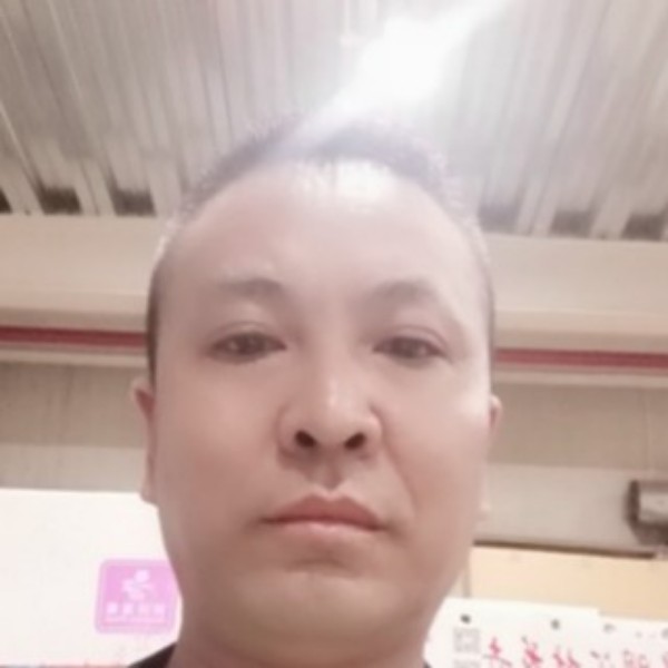 口红爱天真的照片