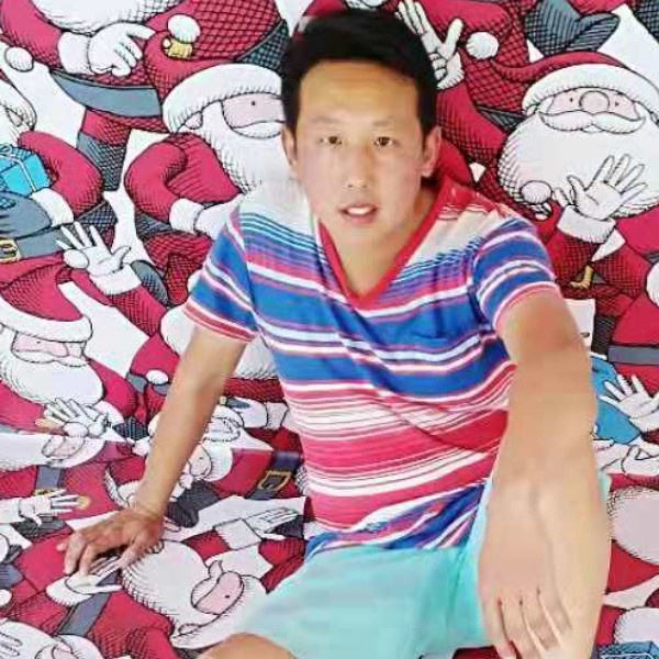 皮蛋肉嘟嘟的照片