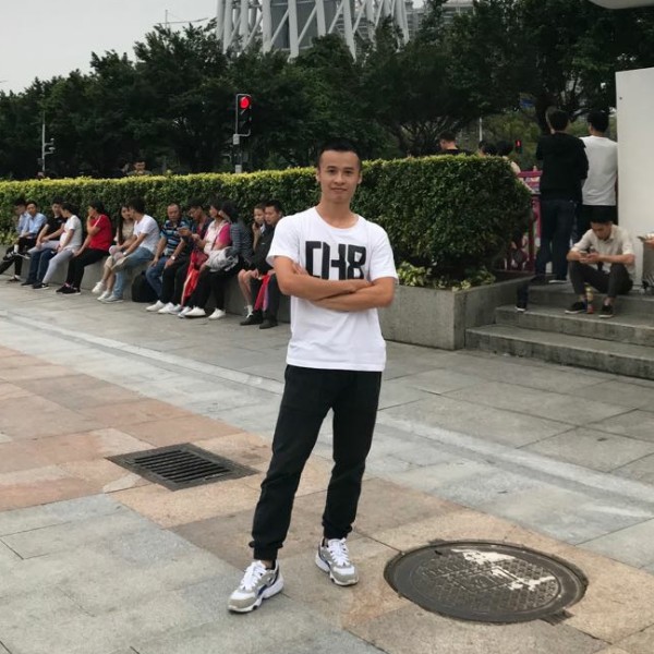 鲜肉小叔的照片