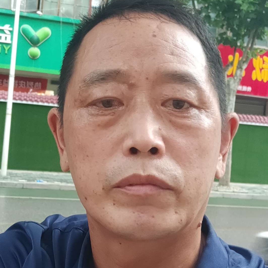 傲娇挽手星月的照片