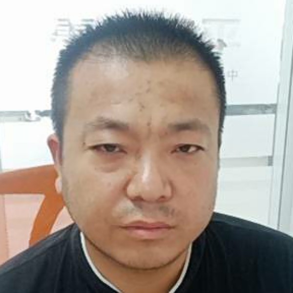 陌殇精明的照片
