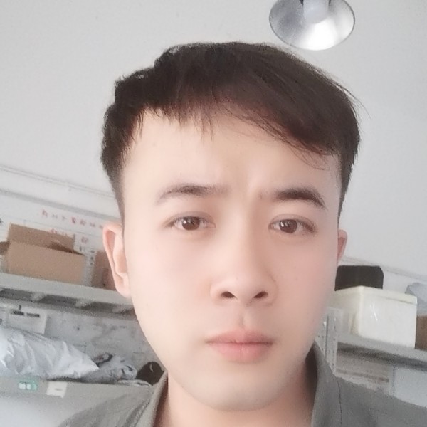 大象凝眸绚烂的照片