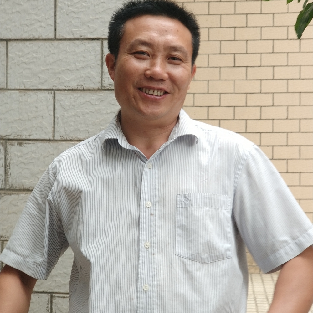 骑牛上高速的照片