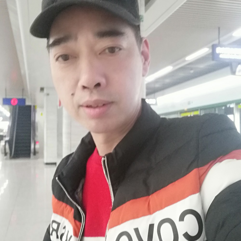 李霖峰的照片