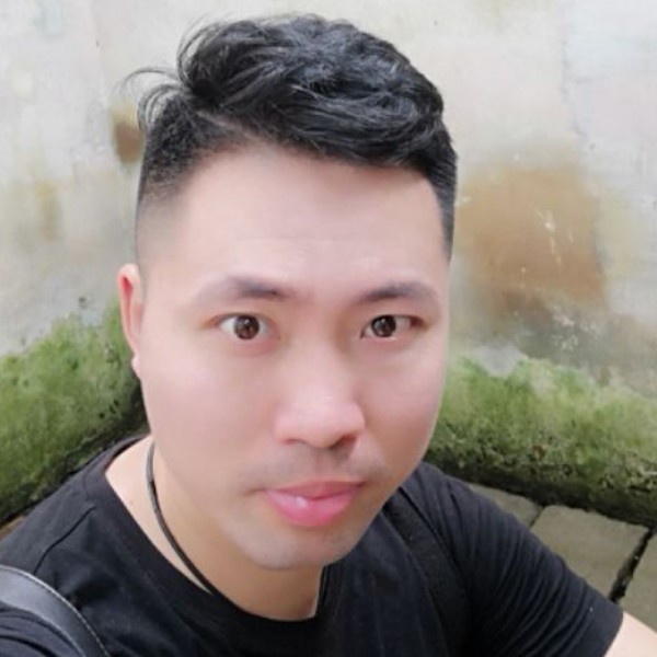 单薄浅吻过客的照片