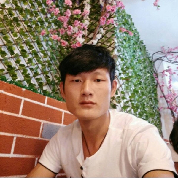 只有回忆的过去的照片