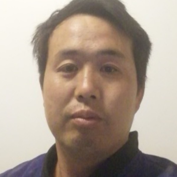 蟋蟀男的照片