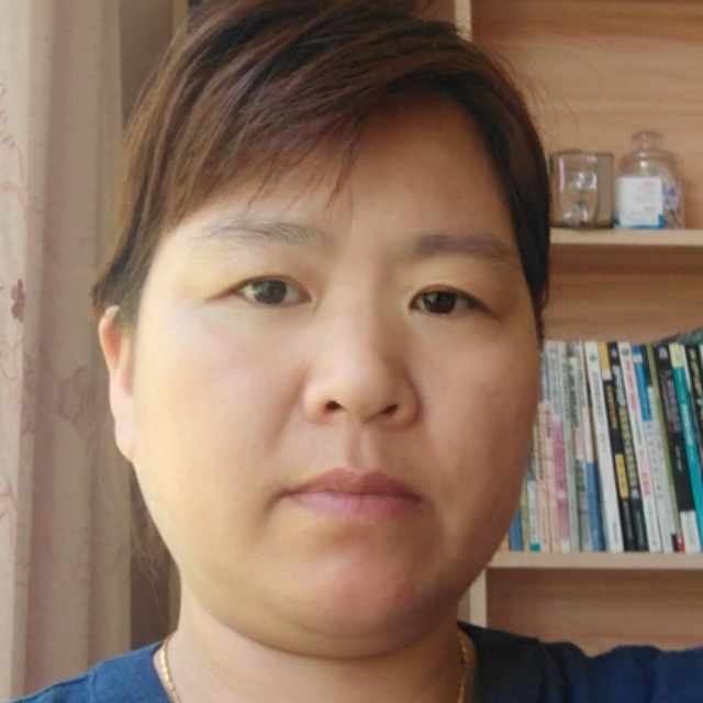 蝶衣等待含糊的照片