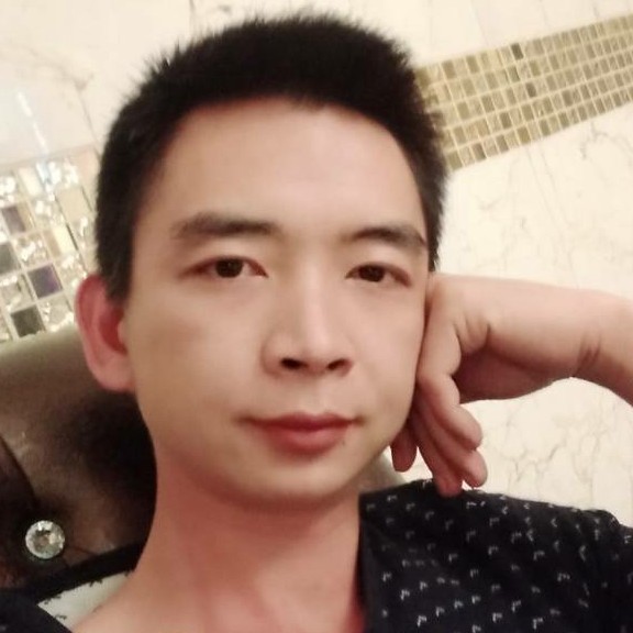 林中灵的照片