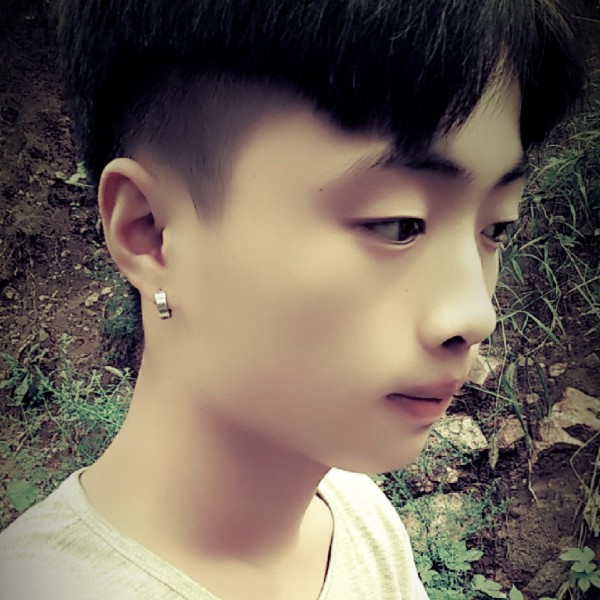 艾爽歪歪的照片