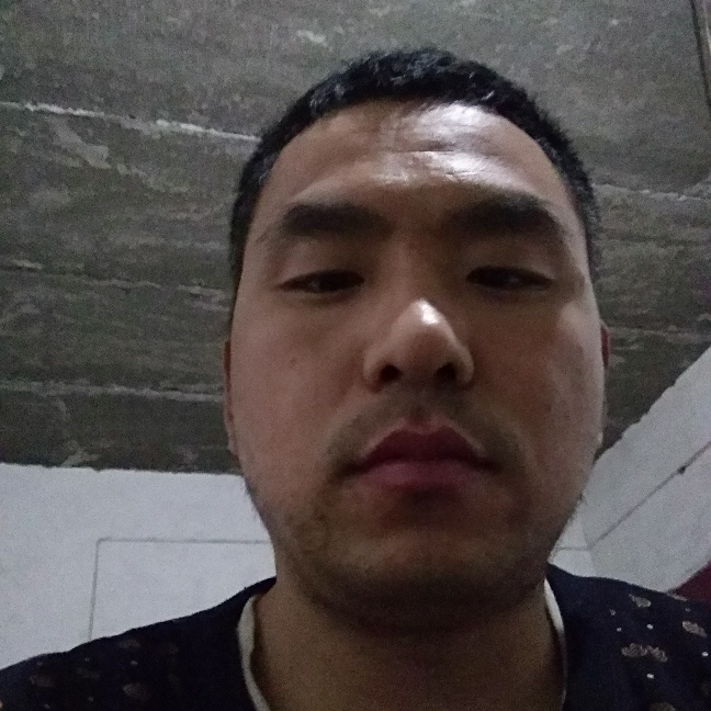 白桦一的照片
