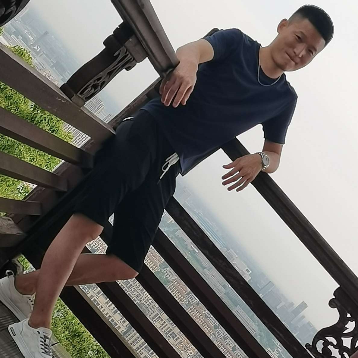 画笔泪了包容的照片