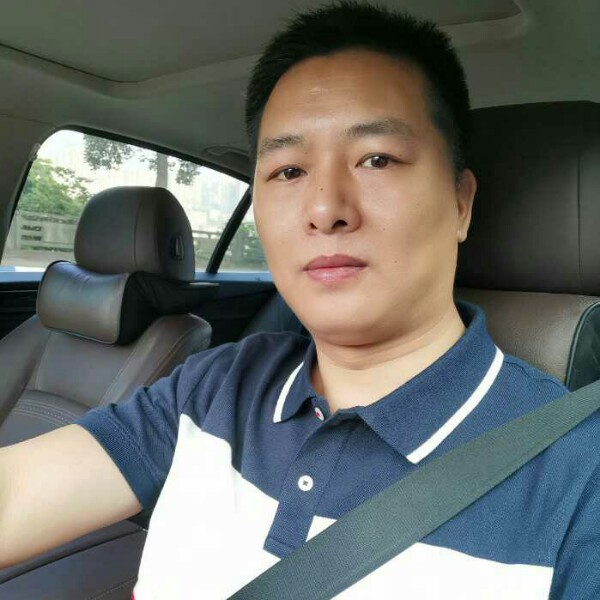 陈t的照片