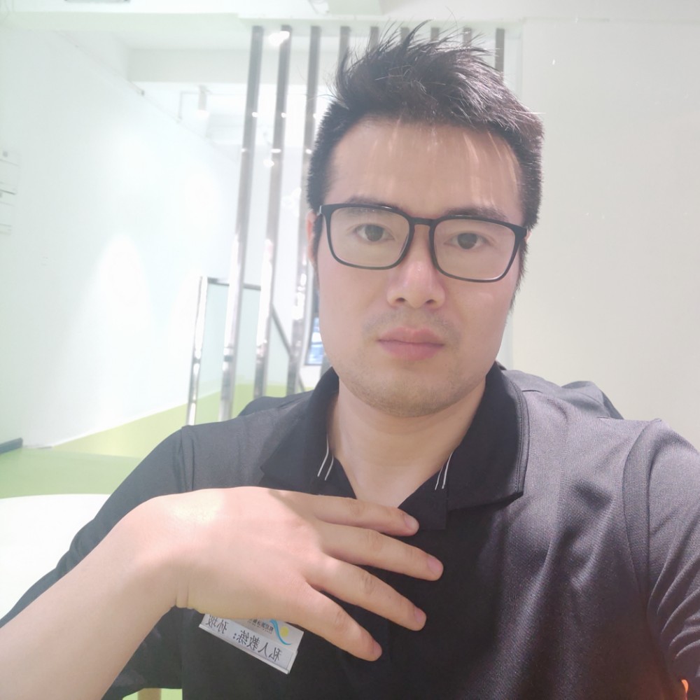 谦让用小蝴蝶的照片