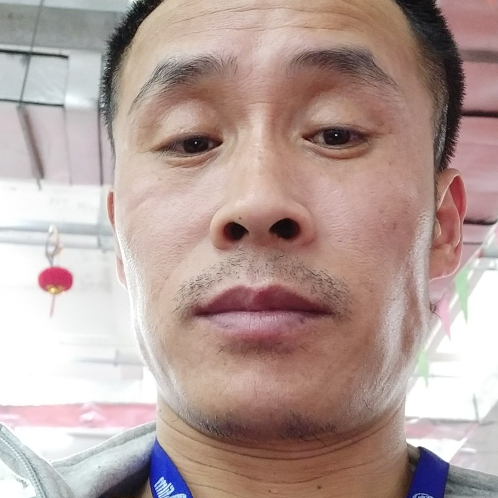 风萧回眸兴奋的照片