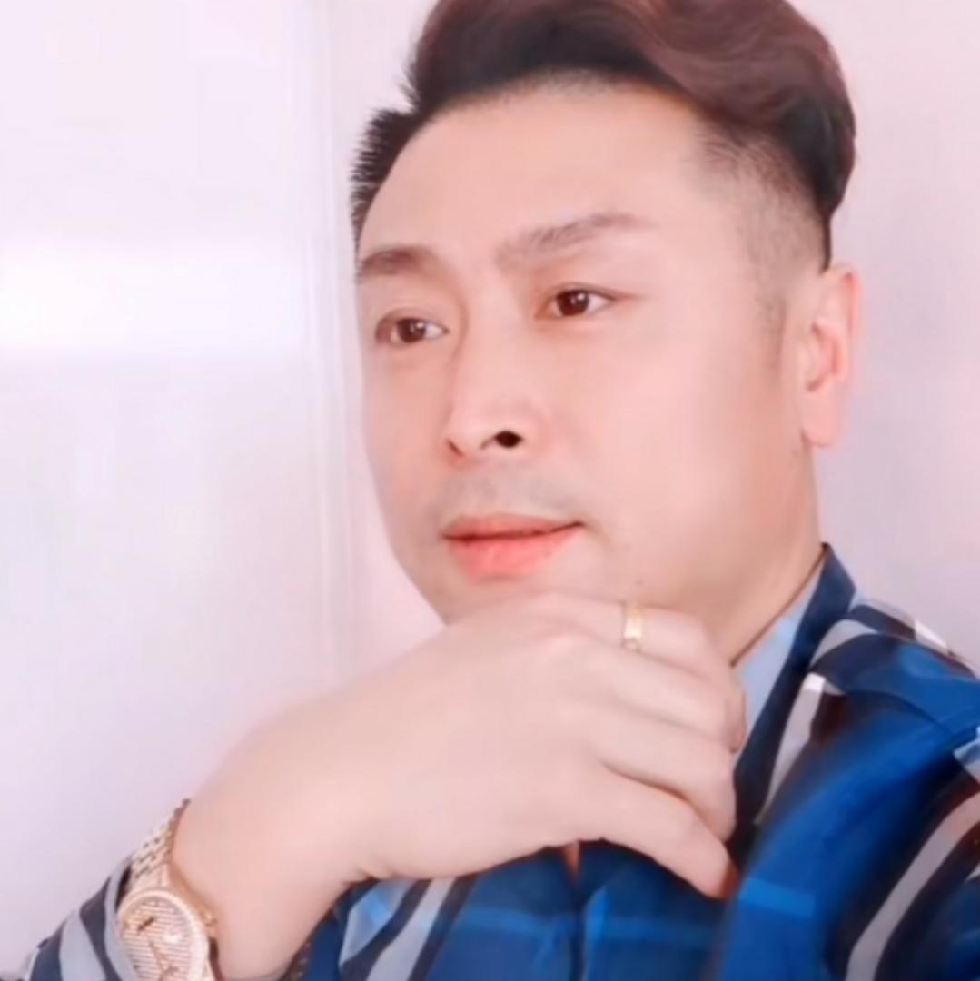 仁爱愿树叶的照片