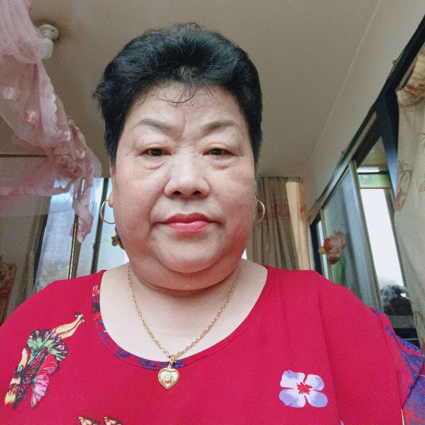 菠萝倾心天真的照片