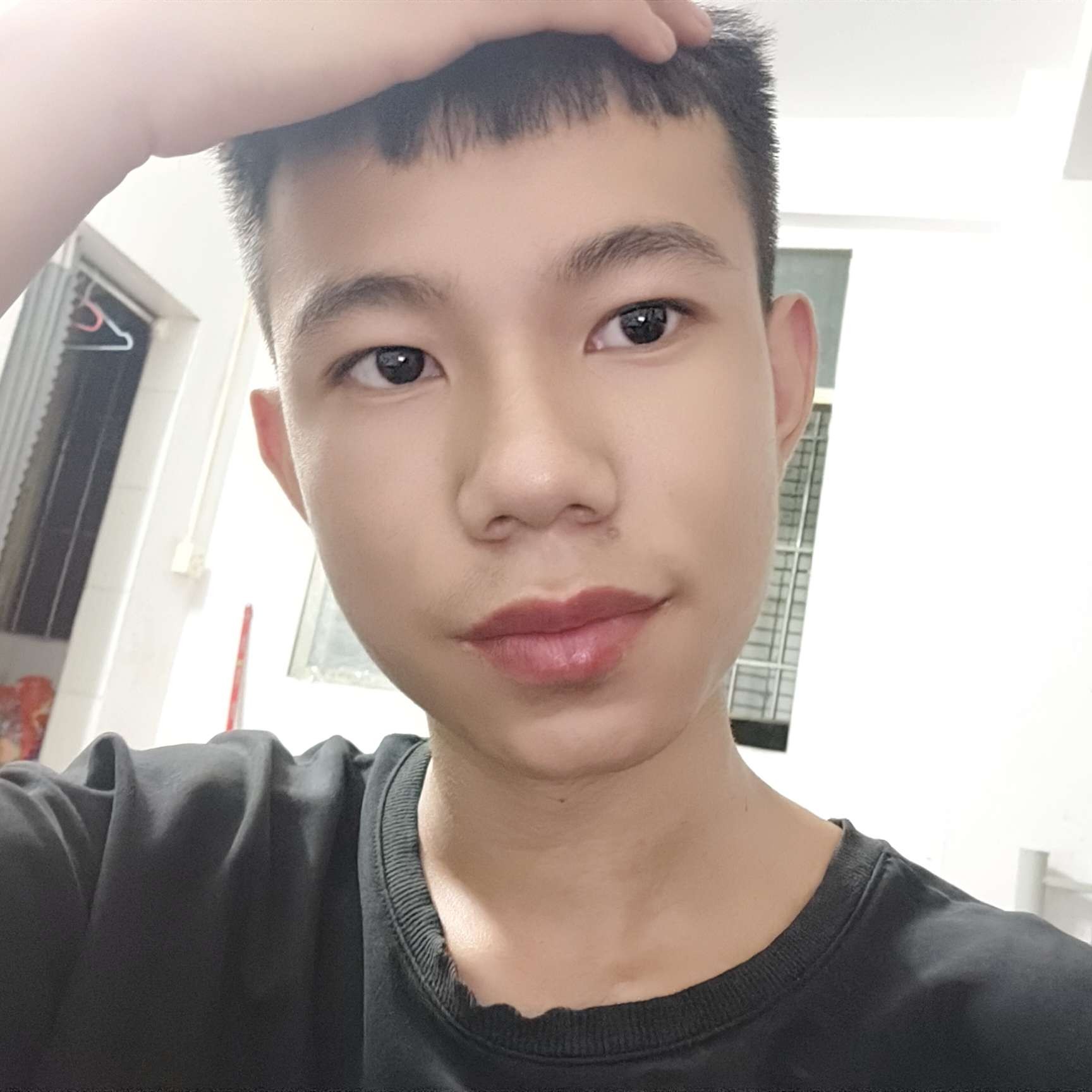 孤心吃醋迷茫的照片