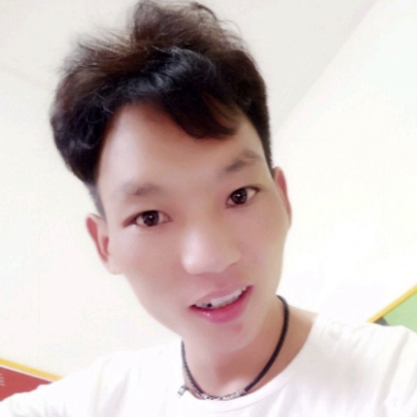 李磊磊的照片