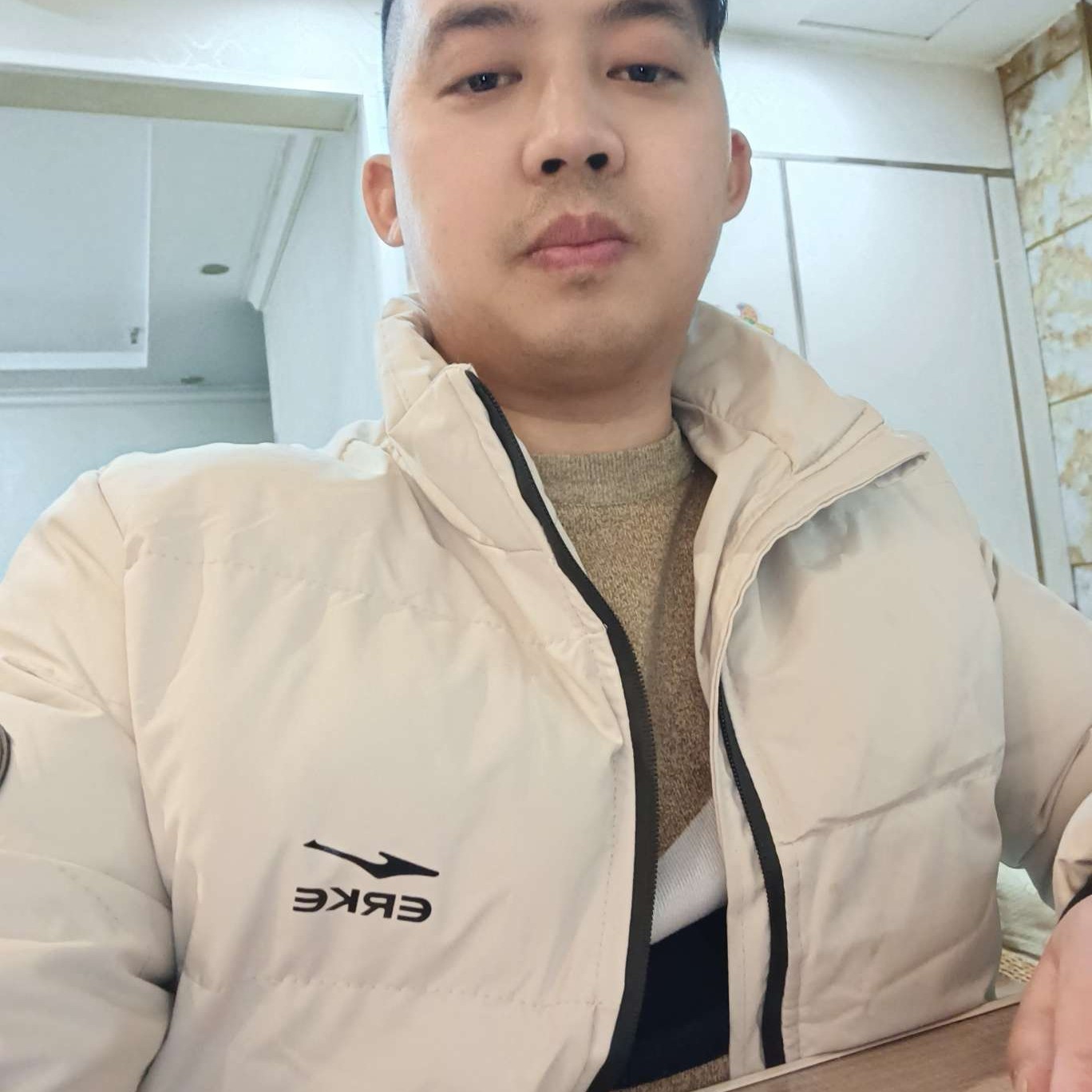 故事忧伤男孩的照片