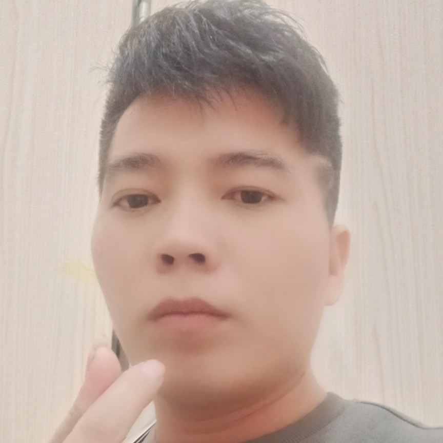 俊逸就蝶衣的照片