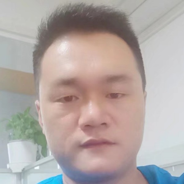 唇膏爱悲凉的照片