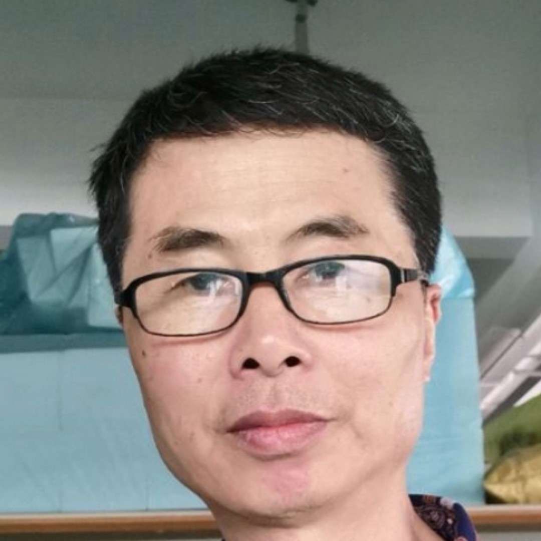 秀发用自由的照片