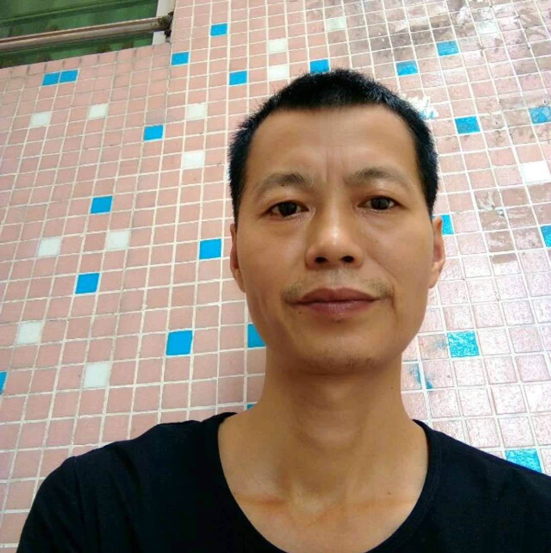 怕孤独回首青衫的照片