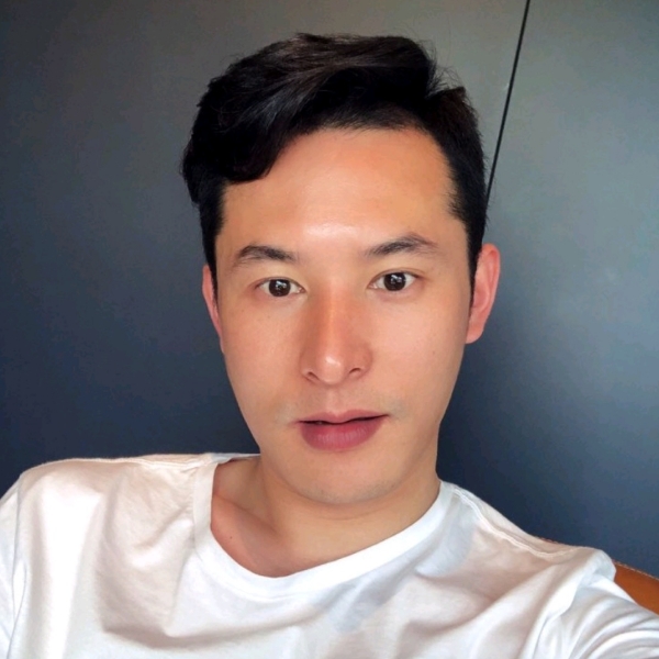 昏雨后的照片