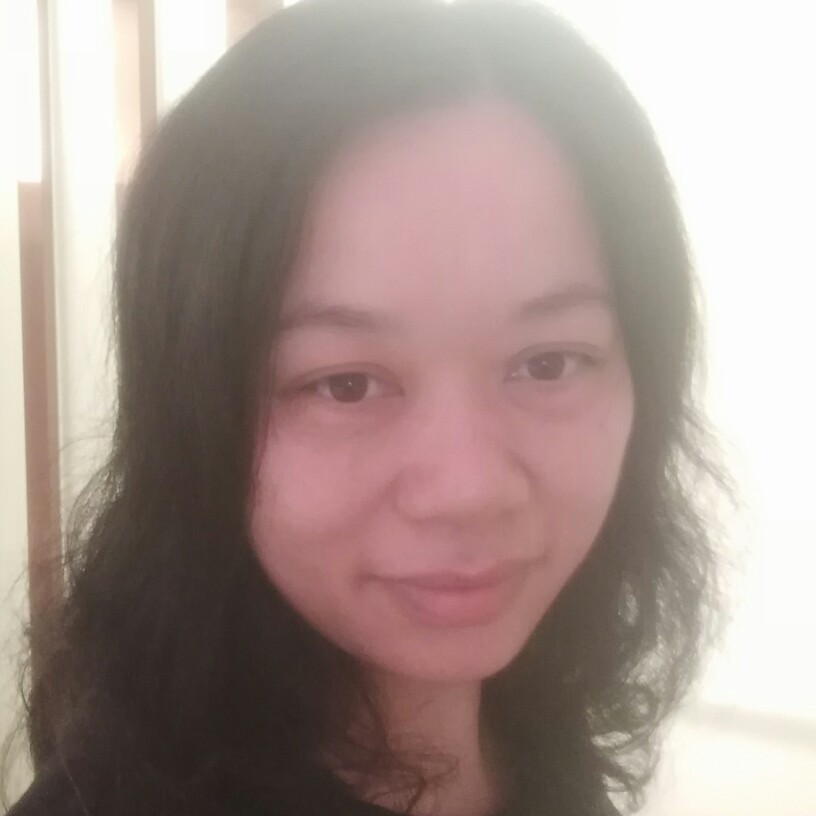 如水的眼睛的照片