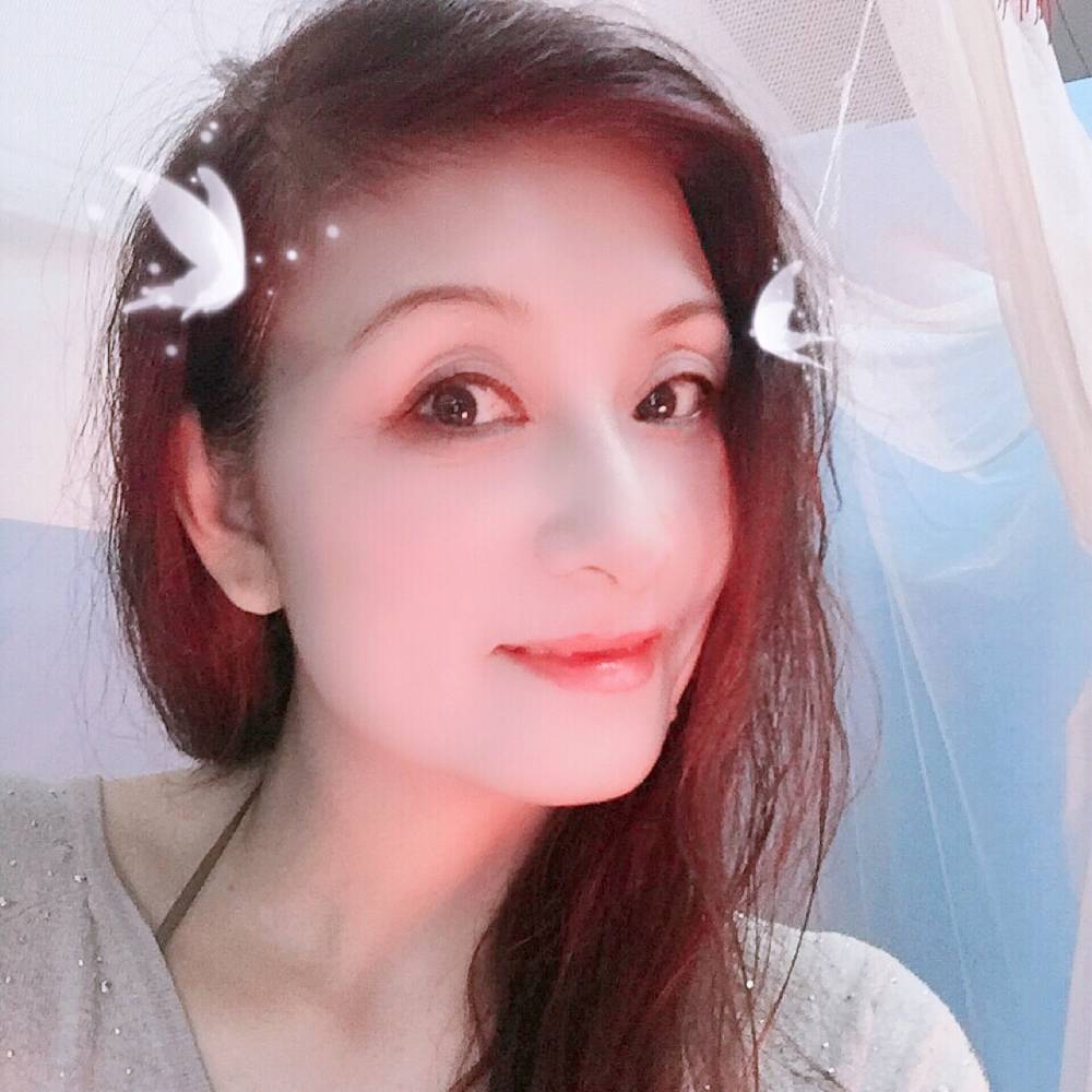 酸甜李子的照片