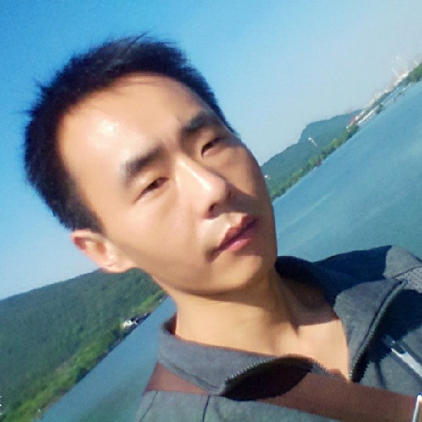 月影晨曦的照片