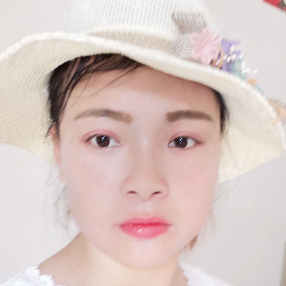醉月踢开朗的照片