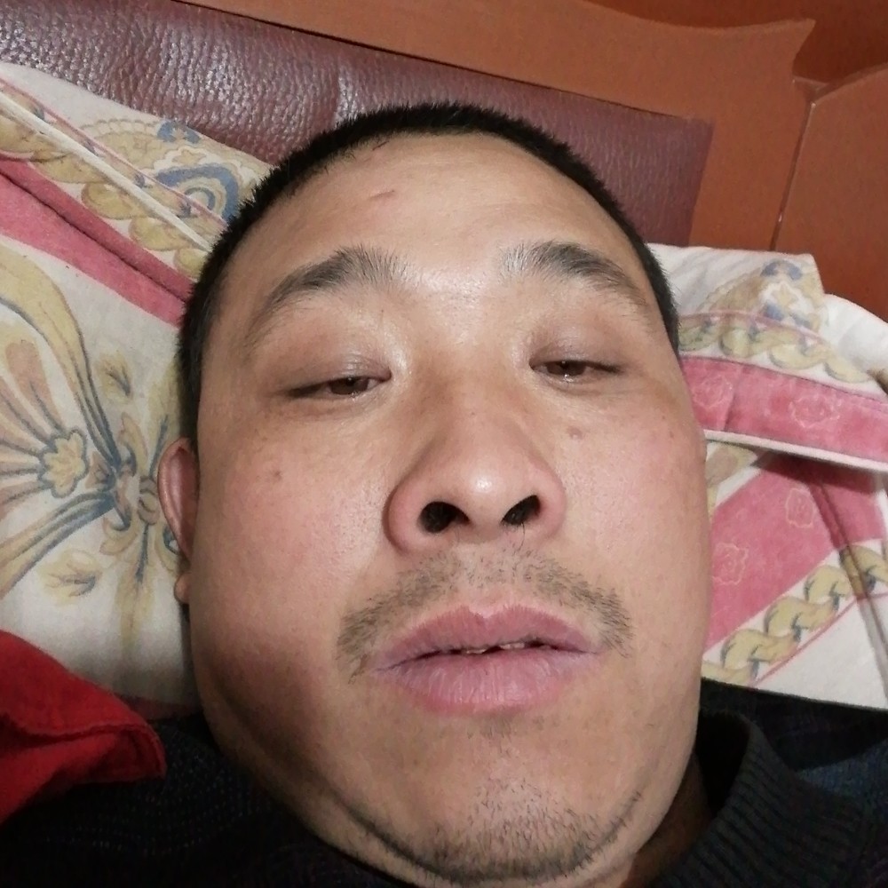 凶狠霓裳的照片