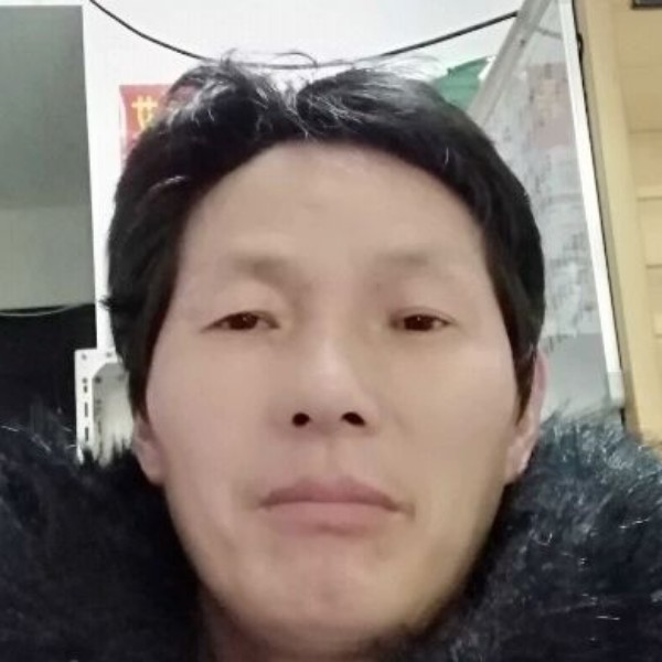 水影邂逅冷静的照片