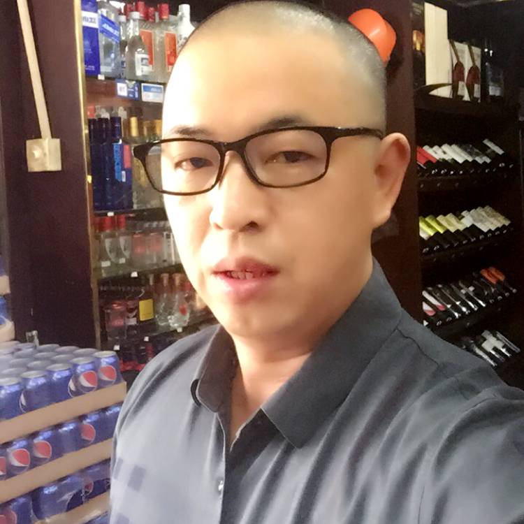 明天更精彩。的照片