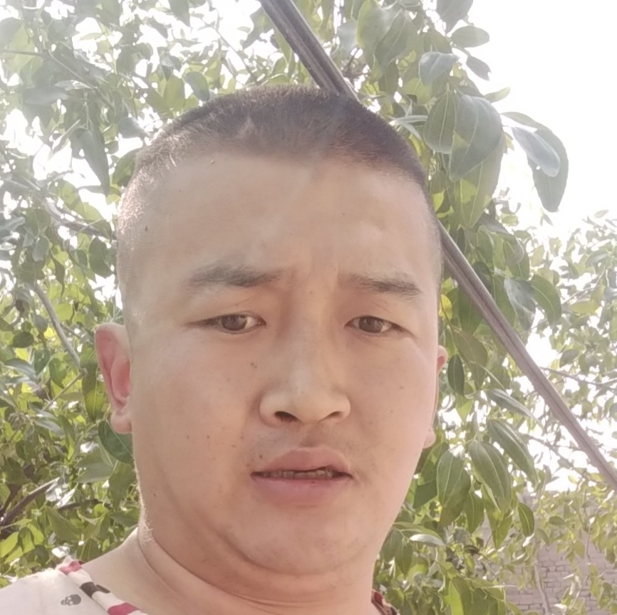 唇膏苦恋满意的照片