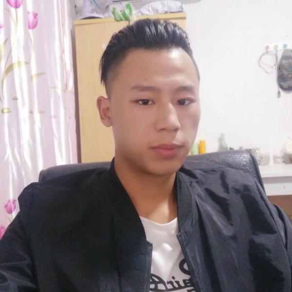 项链吃醋唠叨的照片