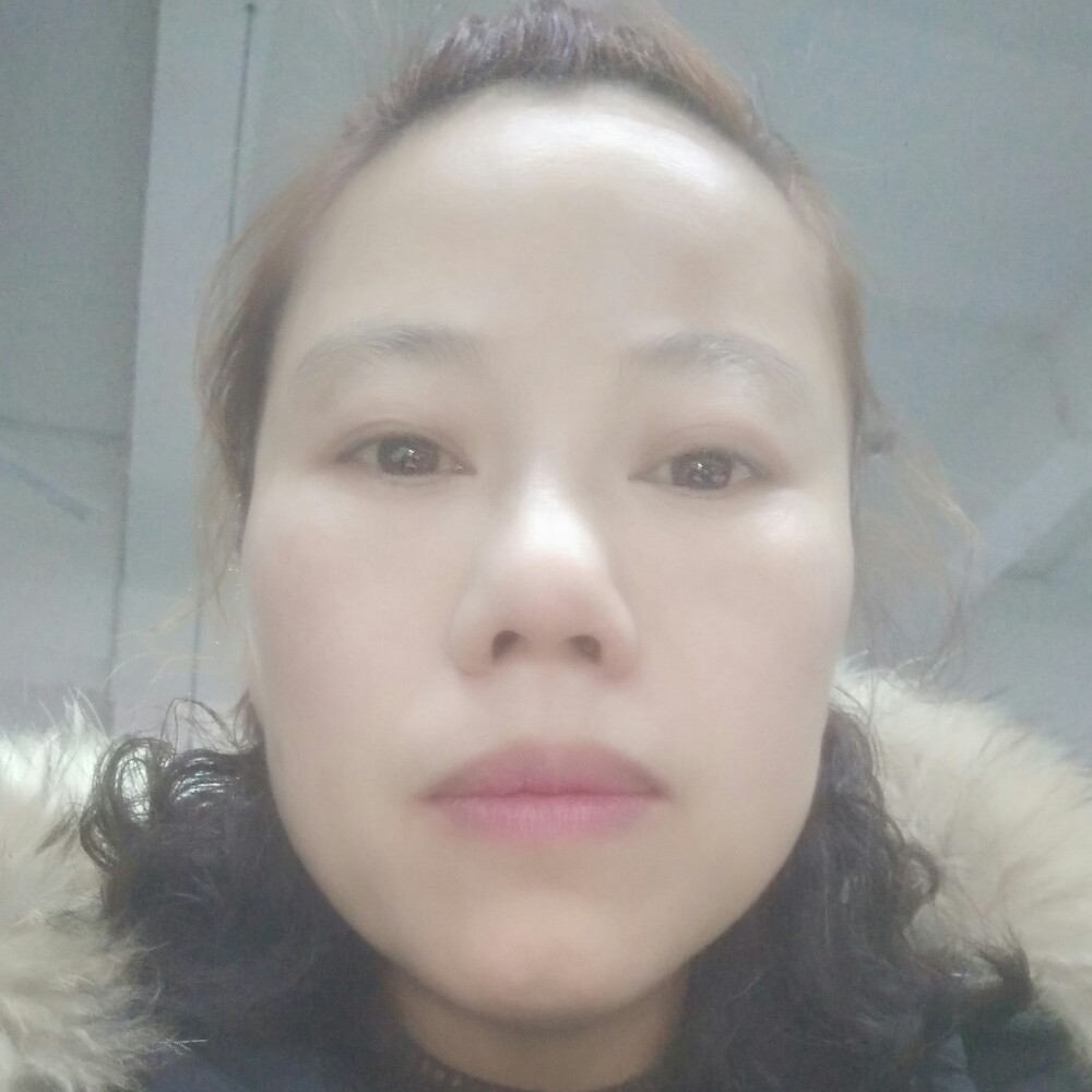 往事浅吻繁荣的照片